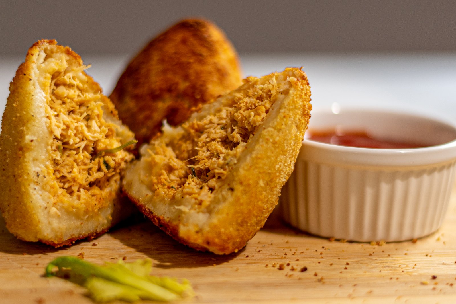 Salgados artesanais de massa de batata Sant'Anna Buffet